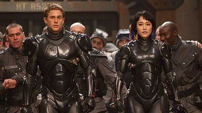 image de la news Pacific Rim sur C8 : quand Guillermo Del Toro s'épuise sur le tournage... 4 autres anecdotes à découvrir