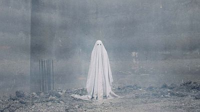 image de la news 3 extraits A Ghost Story : le fantôme de Casey Affleck face au temps qui passe
