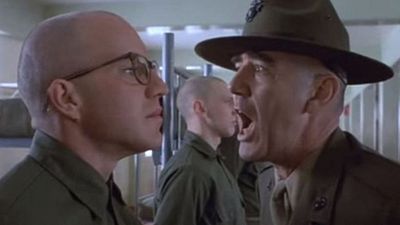 image de la news Mais comment R. Lee Ermey a-t-il trouvé ses répliques dans Full Metal Jacket ?