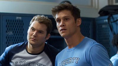 image de la news 13 Reasons Why : Timothy Granaderos, l’interprète de Monty, menacé sur les réseaux sociaux