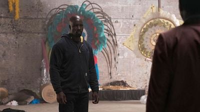 Marvel’s Luke Cage : du caméo de Stan Lee à la référence aux Avengers, les détails cachés dans la saison 2