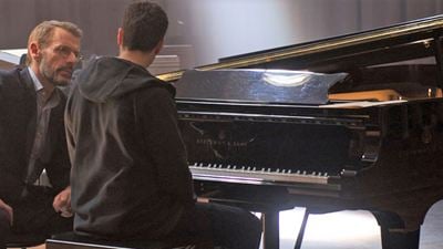 Bande-annonce Au bout des doigts : Lambert Wilson prend sous son aile un jeune délinquant virtuose de piano