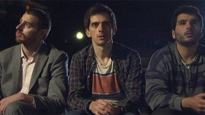 image de la news Vingt-cinq : rendez-vous sur AlloCiné pour découvrir la série d'OCS en avant-première