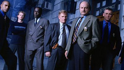 image de la news New York Police Blues : une suite est envisagée par ABC avec le fils d’Andy Sipowicz
