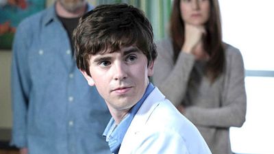 image de la news Good Doctor : Freddie Highmore développe une série dans la veine de This Is Us
