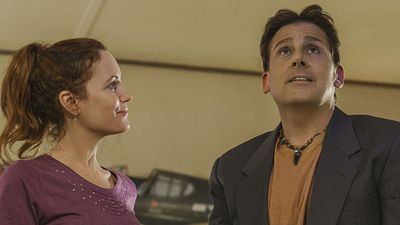 image de la news Bienvenue à Marwen : Steve Carell touchant dans la bande-annonce du film de Zemeckis