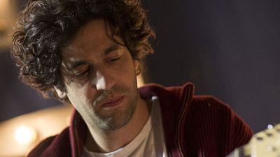image de la news Mike : on était sur le tournage de la série OCS avec Max Boublil