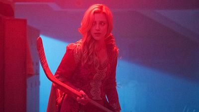 image de la news Riverdale saison 3 : Betty affronte le Gargoyle King dans le teaser de l'épisode 20