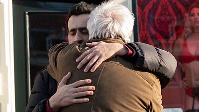 image de la news Family Business sur Netflix : pourquoi on est fan du tandem Jonathan Cohen / Gérard Darmon ?