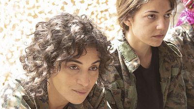 image de la news Soeurs d'armes : Camélia Jordana part en guerre dans la bande-annonce du premier film de Caroline Fourest