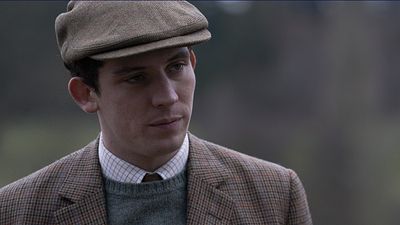 image de la news The Crown sur Netflix : qui joue le prince Charles dans la saison 3 ?