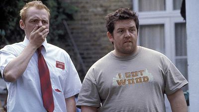 image de la news Shaun of the dead : Simon Pegg et Nick Frost rejouent une scène du film culte pour inciter à rester chez soi pendant le confinement