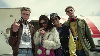 image de la news White Lines (Netflix) : que pense la presse de la nouvelle série du créateur de La Casa de Papel ?