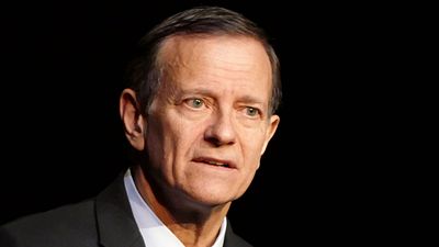 image de la news Demain nous appartient : Francis Huster jouera le père d'une des héroïnes