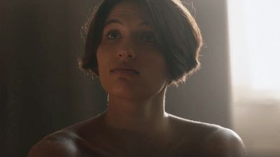 image de la news Noémie dans Ici tout commence : "On va assister à la naissance d'une guerrière" promet Lucia Passaniti