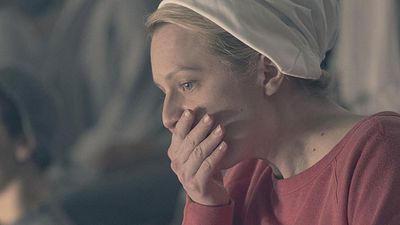 image de la news The Handmaid's Tale : avant la saison 4, la série déjà renouvelée pour une saison 5 !