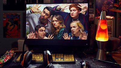 image de la news Dead Pixels sur CANAL+ : c'est quoi cette comédie anglaise sur fond de jeu de rôle ?