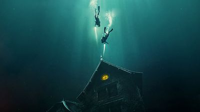image de la news The Deep House par ses réalisateurs : dans les coulisses de ce film de maison hantée sous l’eau