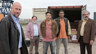 image de la news Cette musique ne joue pour personne : Samuel Benchetrit trouve que "le cinéma ne cherche plus assez à déplaire"