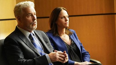 image de la news CSI Vegas : la suite des Experts renouvelée pour une saison 2, Grissom et Sara seront-ils de retour ?