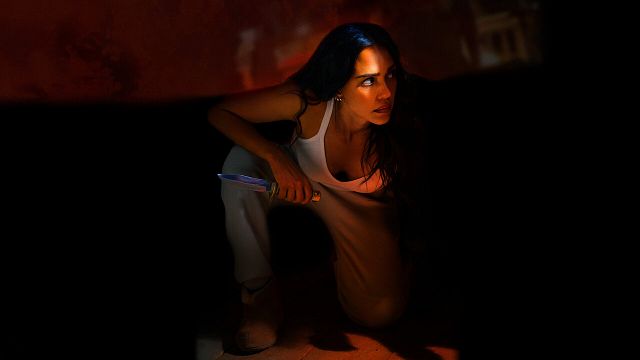 image de la news « Trigger Warning », Jessica Alba met le bar haut