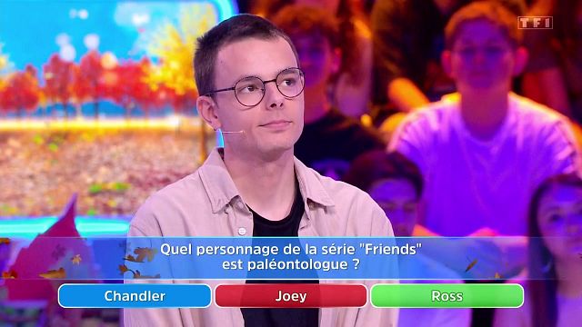 image de la news Quel est le premier indice dévoile par Emilien (Les 12 Coups de midi) pour la nouvelle étoile mystérieuse ?