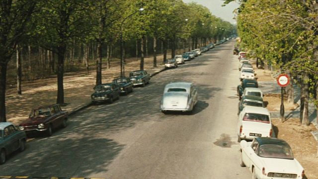 image de la news Depuis 58 ans, on se demande ce qui est arrivé aux personnages de cette célèbre comédie française après la fin du film