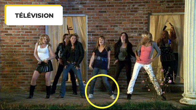 image de la news Les Frères Scott : faites pause à 18 minutes et 51 secondes et regardez bien les chaussures de Bethany Joy Lenz (Haley)