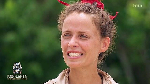 image de la news Exclu. Koh-Lanta : Noémie réagit au faux collier d'immunité qui l'a conduite à l'élimination et dévoile ce plan qui aurait pu la sauver