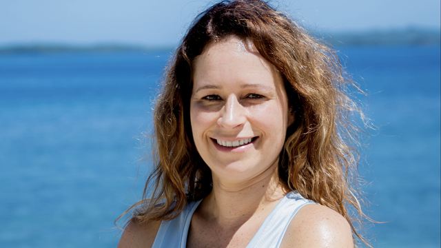 Koh-Lanta 2024 (portrait) : qui est Cécile, la prof de Pilates qui se faire rare à l'écran ?