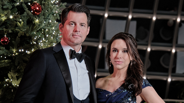 image de la news Préparez vos plaids ! TF1 rallume la magie de Noël à la télé