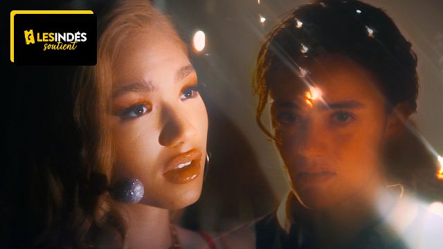 image de la news Présentée à Cannes, cette histoire d’amour passionnée et haute en couleur débarque au cinéma