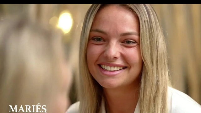 image de la news Cette émission qu'Ophélie de Mariés au premier regard a prévu de rattraper à son retour en France !