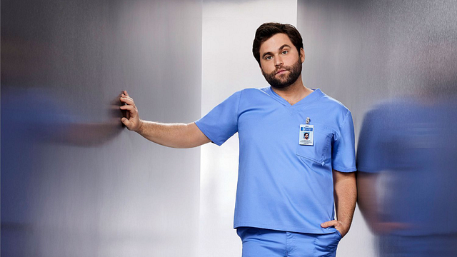 image de la news Grey's Anatomy : poussé vers la sortie, Jake Borelli (Levi) va-t-il revenir dans la série ?