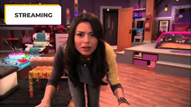 "Voilà une raison qui me pousse à revenir aussi souvent chez mes parents" : en 2016, la star de la série iCarly a été la cible d'un fan très inquiétant