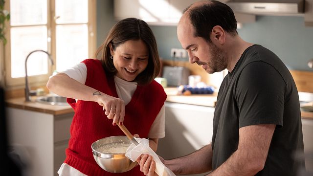 image de la news La série préférée de la Rédac' AlloCiné en 2025 est-elle Bref.2 ou Adolescence ?