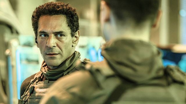 image de la news Premières images GIGN : 2 ans après Largo Winch 3, Tomer Sisley renoue avec l'action pour une série Netflix réalisée par un spécialiste du genre