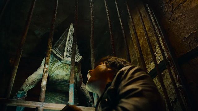 image de la news Moderne et terrifiant : vingt ans plus tard, Christophe Gans pousse l’expérience horrifique encore plus loin dans Retour à Silent Hill