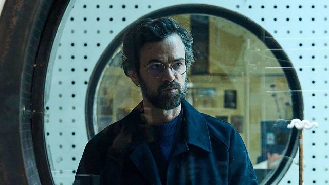 image de la news Rembrandt est-il un bon film ? Voici les premiers avis spectateurs sur ce thriller avec Camille Cottin et Romain Duris !