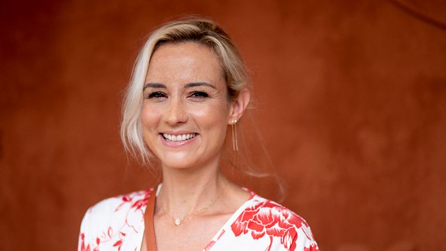 image de la news À 42 ans, l’animatrice Elodie Gossuin “assume tout”, même “sortir en pyjama pour chercher le pain”