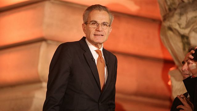 image de la news "Il a traversé des choses difficiles" : Laurie Cholewa donne des nouvelles de Laurent Weil, prêt à revenir à l’antenne