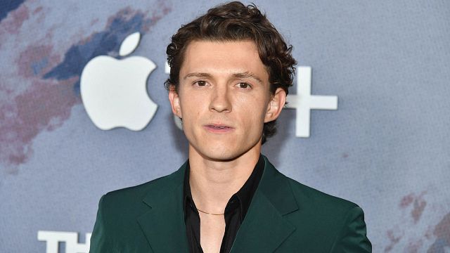 image de la news C'est l'un des plus grands films fantastiques de 2026... Voici les premières photos avec Tom Holland !