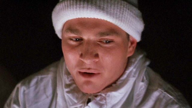 image de la news On ne s'attendait pas du tout à la mort de ce personnage ! C'est sans aucun doute l'un des meilleurs twists dans un film d'action des années 90