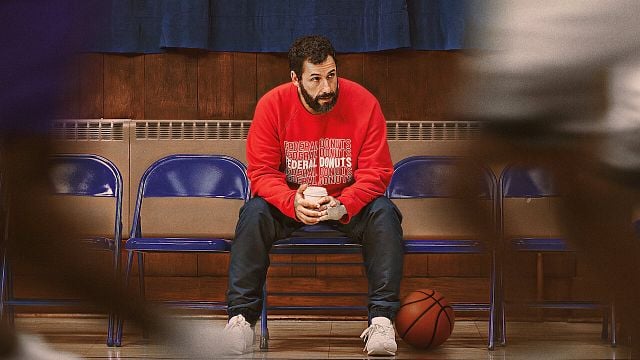 image de la news "Remarquable et touchant" : noté 3,9 sur 5, c’est le meilleur film d’Adam Sandler et il est disponible sur Netflix