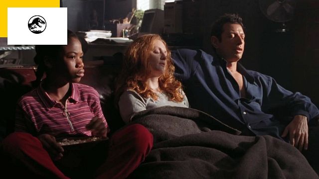 image de la news Jurassic Park 2 : faites pause à 1 heure et 59 minutes, et regardez bien le reflet de cette télévision