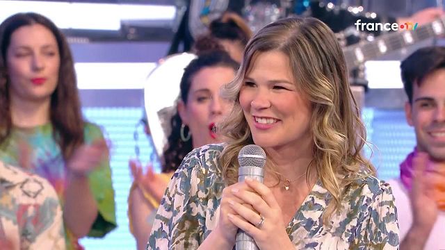 image de la news "J’en suis ravie" : Virginie bat un étonnant record dans N’oubliez pas les paroles, Nagui ne l'imagine pas tomber
