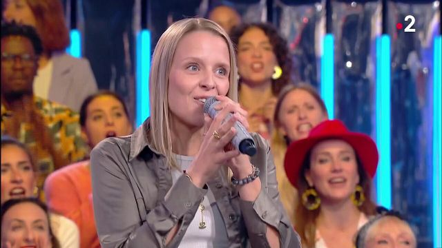 image de la news Un invité surprise débarque dans N'oubliez pas les paroles, Cindy sans voix