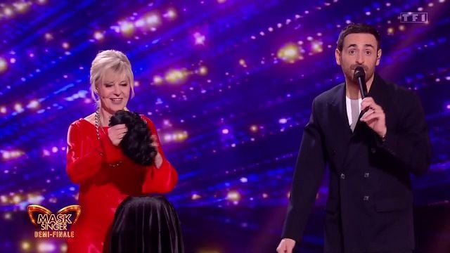 image de la news Mask Singer 2025 : "Il vient de spoiler", Camille Combal fait une énorme bourde et dévoile qui se cache sous un des costumes