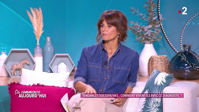 image de la news Café et rituels en cascade très "disciplinaires"… Mais que fait Faustine Bollaert (Ça commence aujourd'hui) avant de démarrer l’émission ?