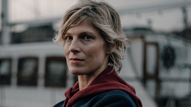 image de la news Exclu. Les Évaporés : "Ce n’était pas organisé par la prod", Alexia Barlier (Sophie Cross) s'est préparée toute seule pour son rôle avec un vrai flic